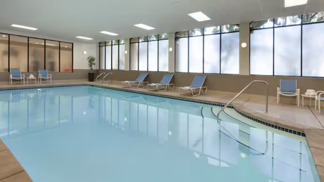 San Luis Obispo Embassy Suites Pool